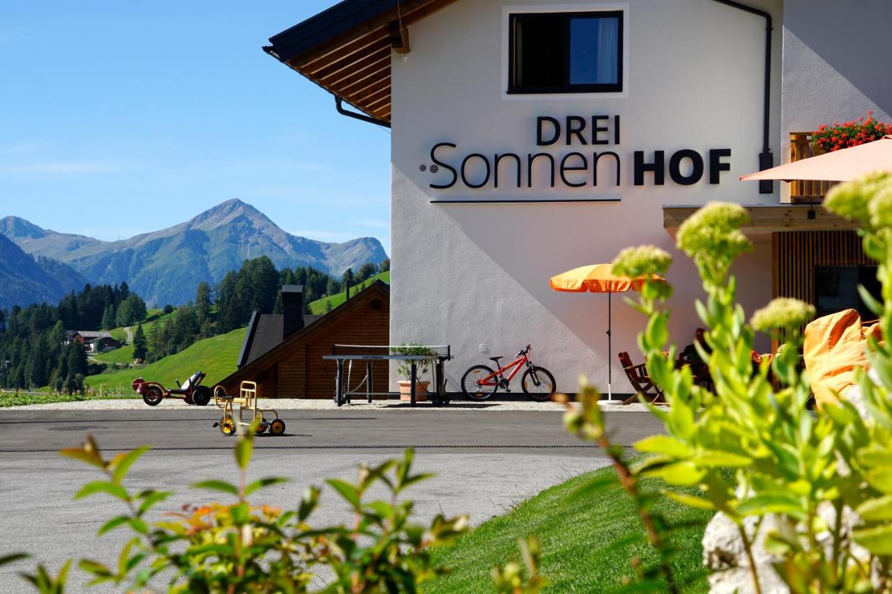 Apart-Hotel Dreisonnenhof Fiss Exterior photo