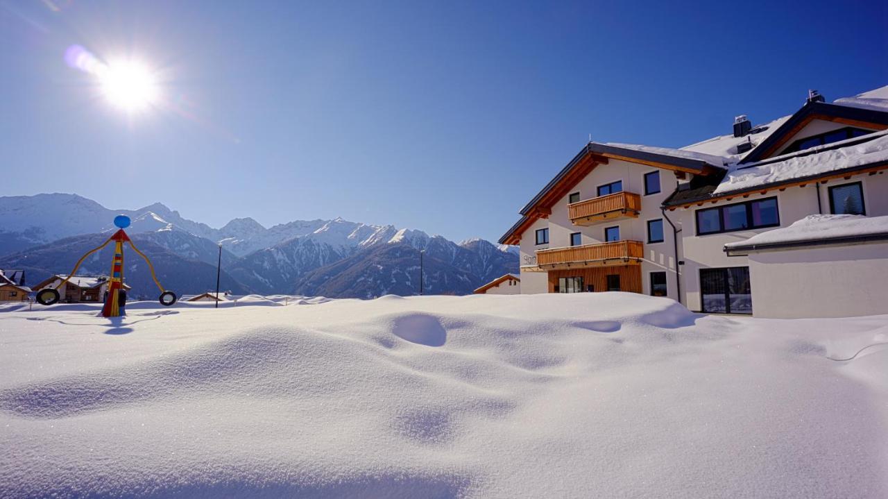 Apart-Hotel Dreisonnenhof Fiss Exterior photo