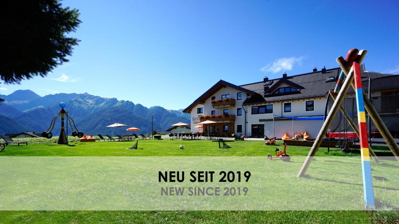 Apart-Hotel Dreisonnenhof Fiss Exterior photo