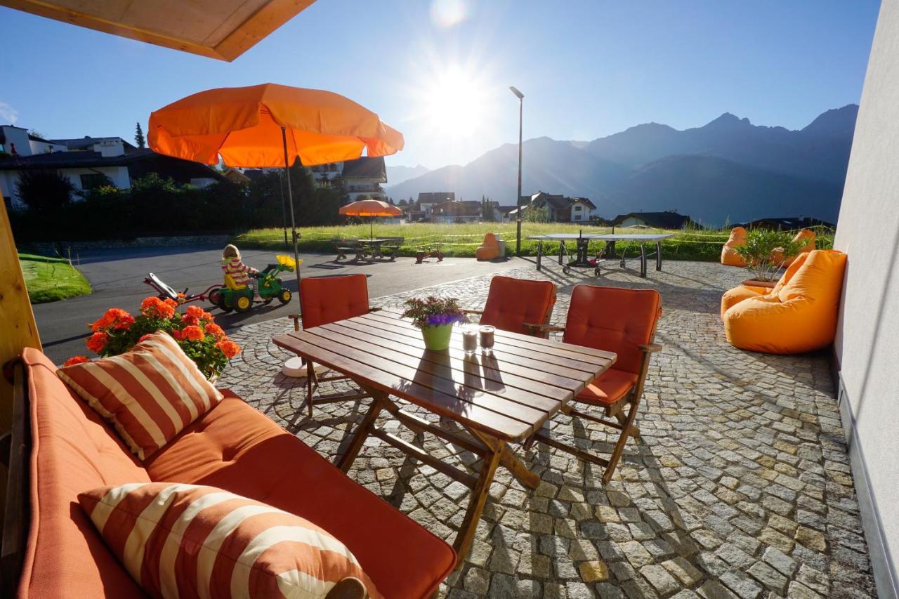 Apart-Hotel Dreisonnenhof Fiss Exterior photo